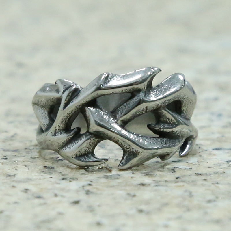 Hollow Thorn Ring
