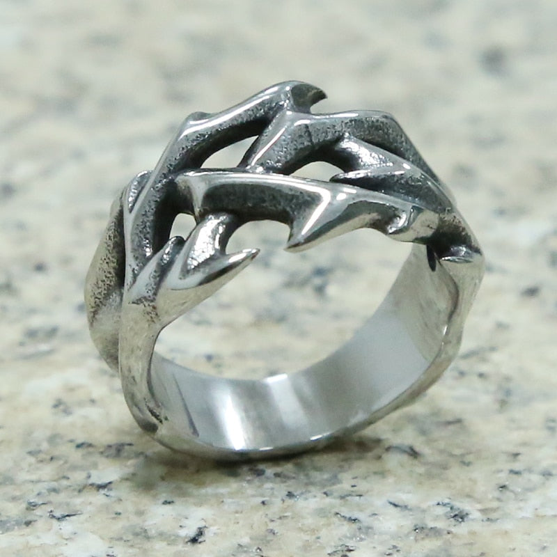 Hollow Thorn Ring
